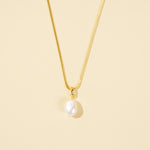 Load image into Gallery viewer, Luxurious Freshwater Pearl Elegant Necklace