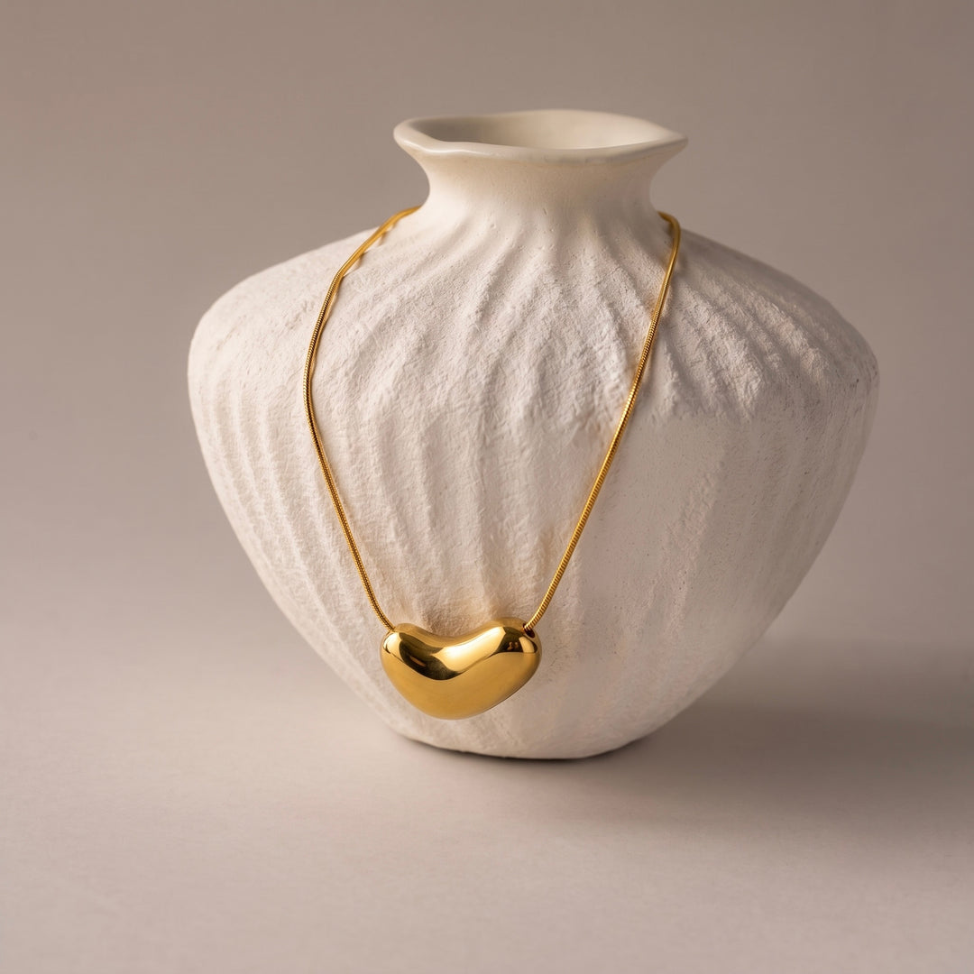 Teardrop Pendant Necklace