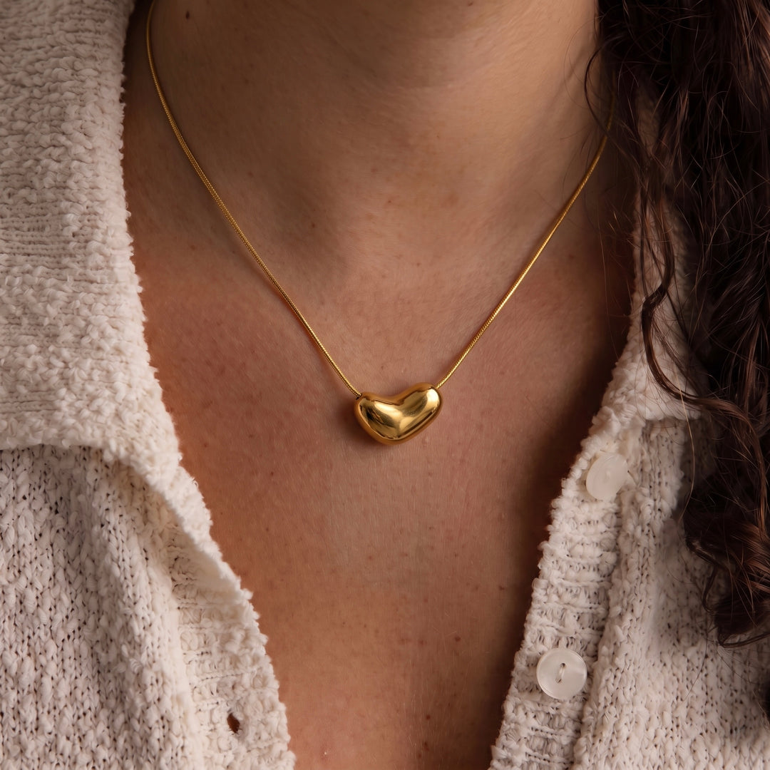 Teardrop Pendant Necklace