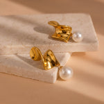 Load image into Gallery viewer, Mismatched Bow &amp; Pearl Earrings
