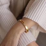 Load image into Gallery viewer, Classic Thin Bangle

