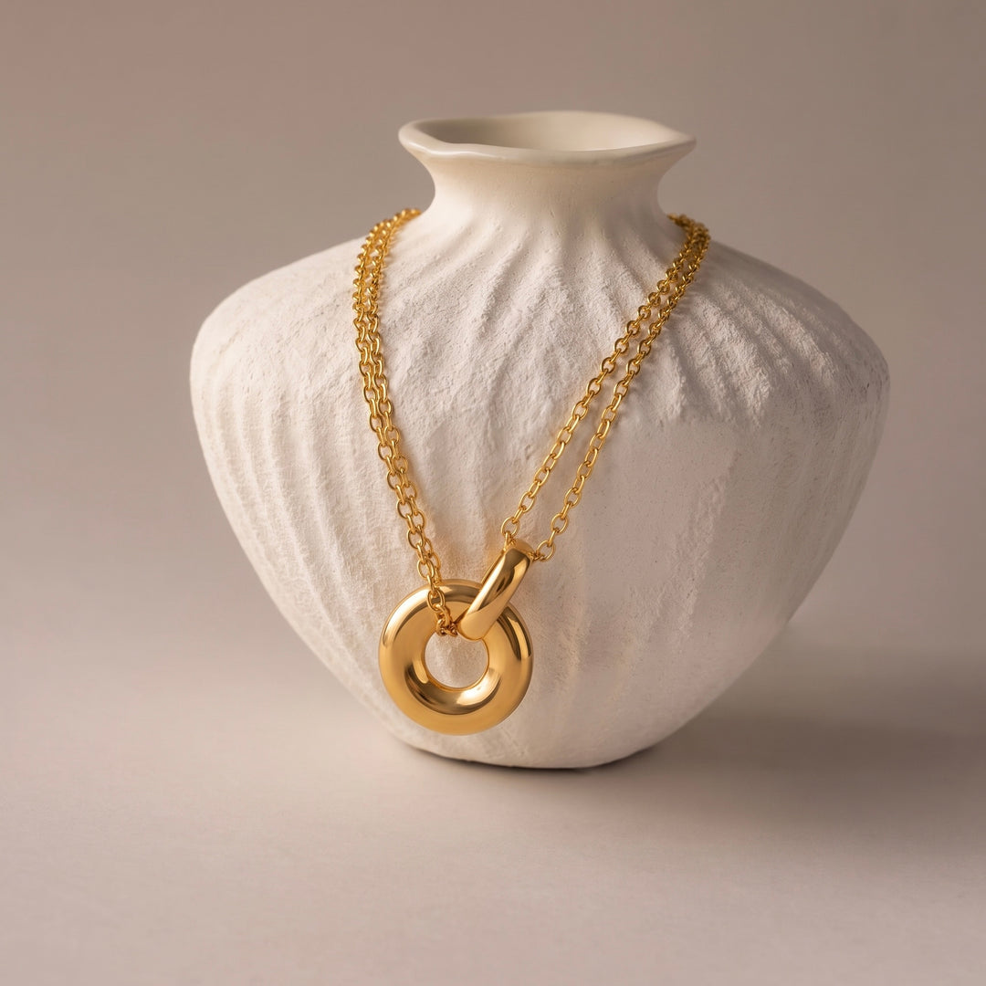 Round Medallion Choker Necklace