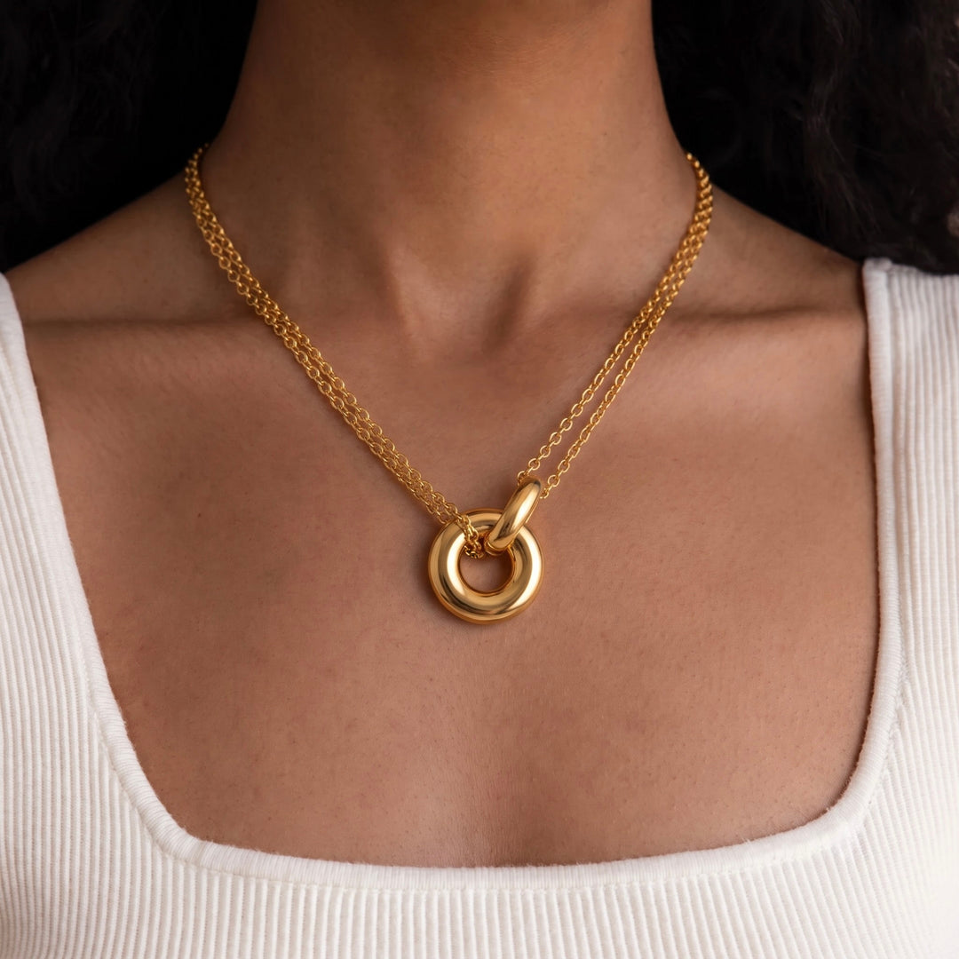 Round Medallion Choker Necklace