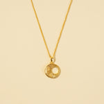 Load image into Gallery viewer, Minimalist Gold Circle Pendant Necklace
