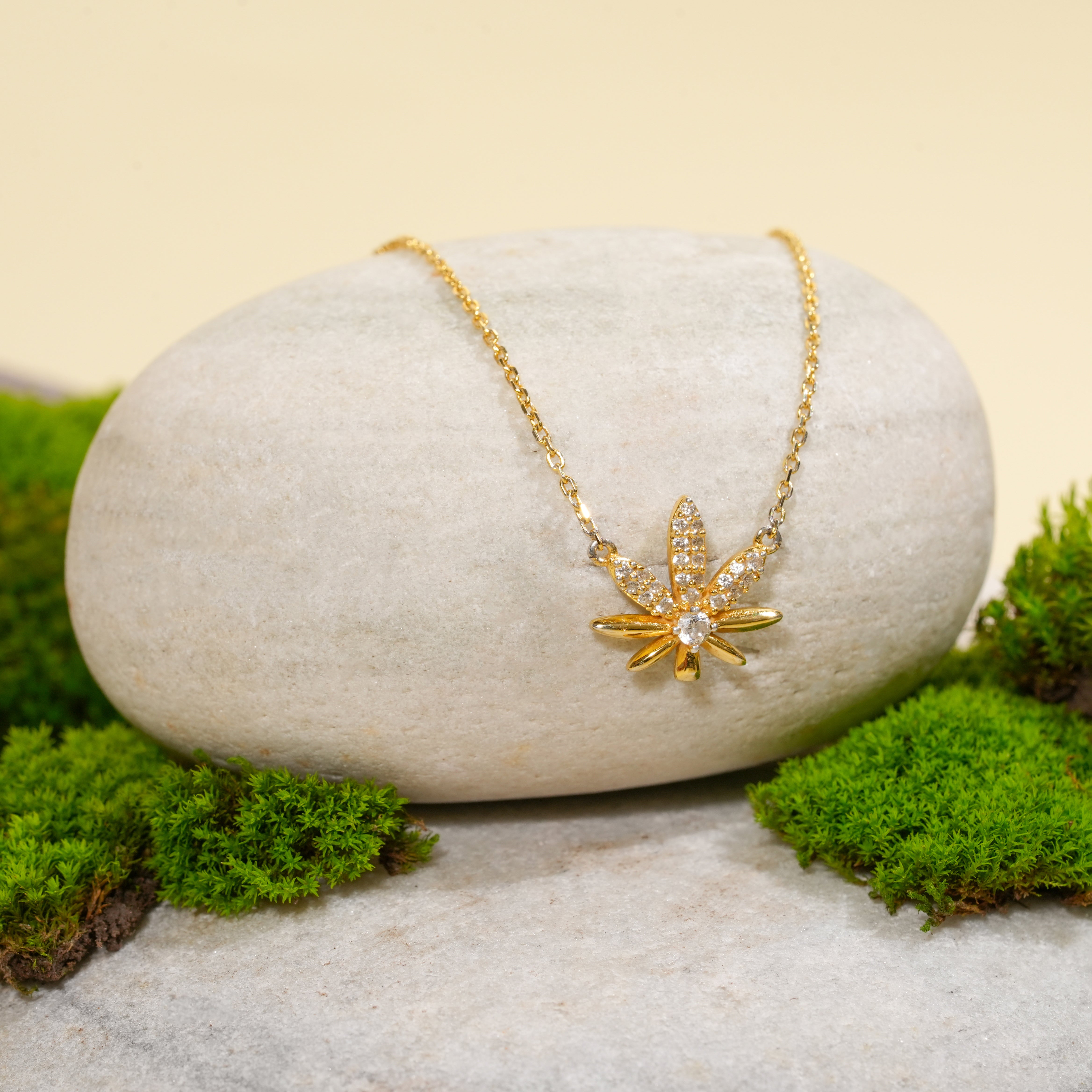 Gold Leaf Diamond Pendant Necklace for Women | ZEWORY