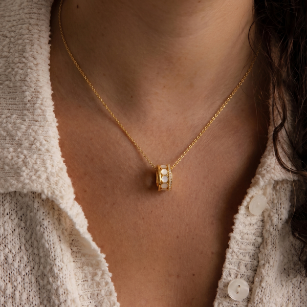 White Pearl Shell Ring Pendant Necklace